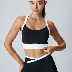 Stylish Women's Black and White Tank Top